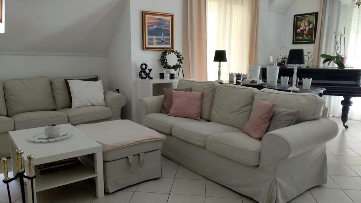בלטונללה Leander Apartman מראה חיצוני תמונה
