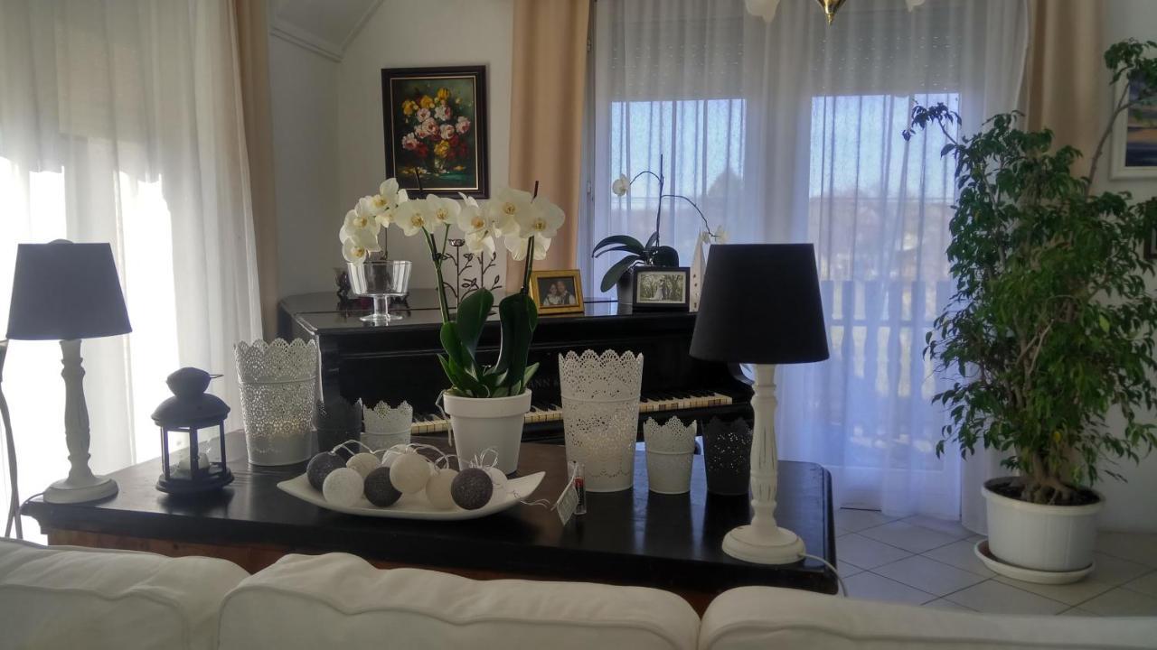 בלטונללה Leander Apartman מראה חיצוני תמונה